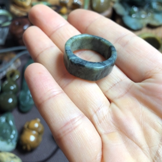 岫岩河磨玉（透闪石质玉）戒指未镶嵌冰**阳