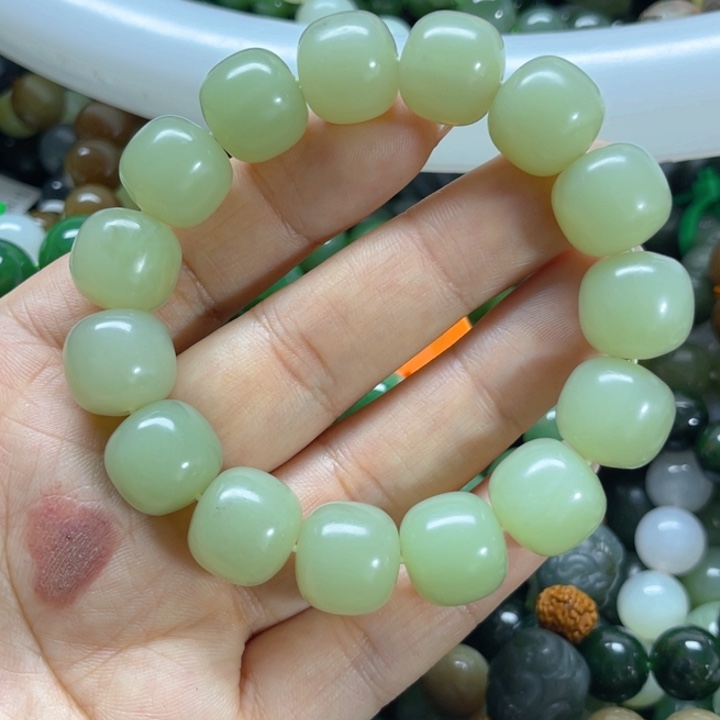 和田玉未镶嵌手链