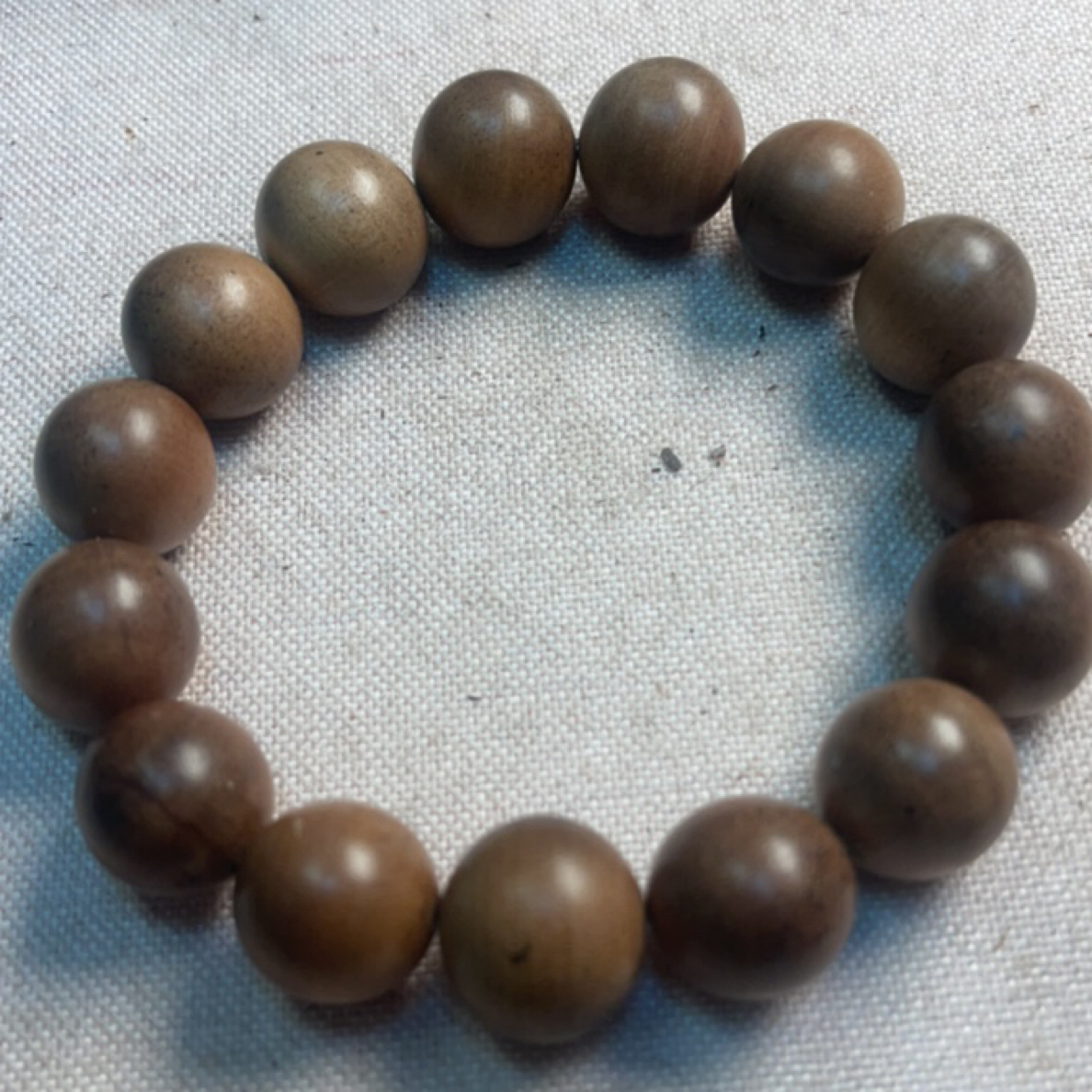 印度迈索尔老山檀1.5大瑕疵奶香不沉水