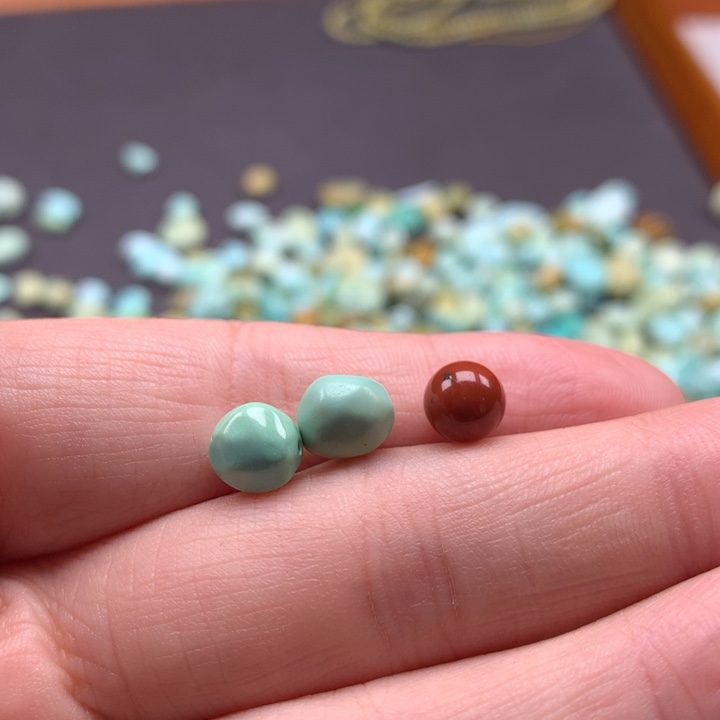 南红玛瑙未镶嵌珠宝奇石