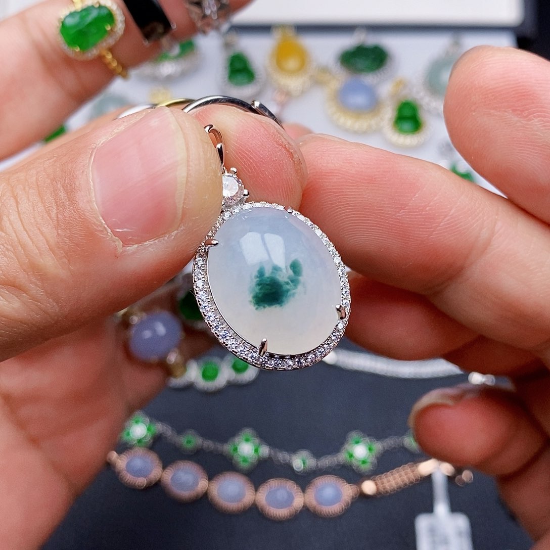 翡翠颈饰银S925镶嵌项链