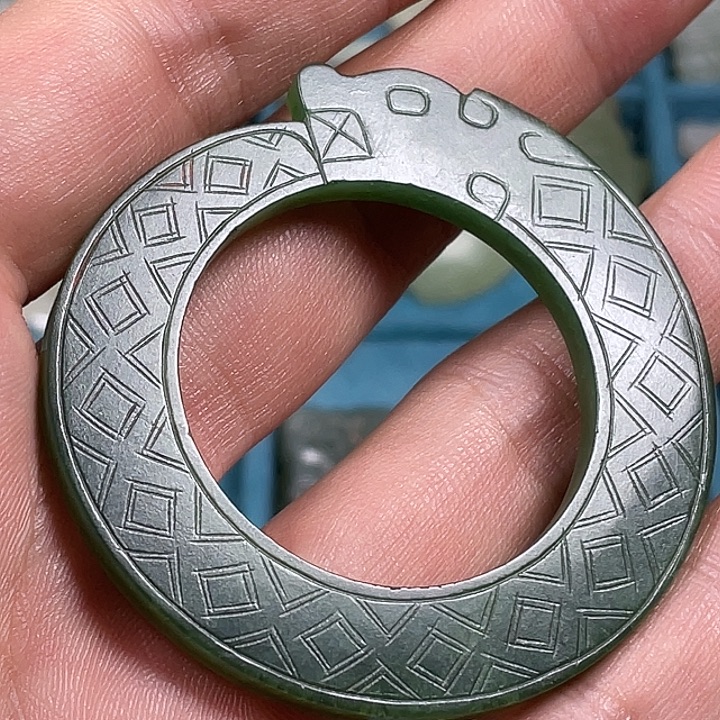 怀***寝和田玉（糖玉）未镶嵌颈饰