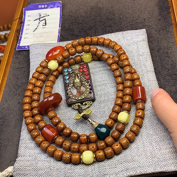 吊坠星月菩提脖挂