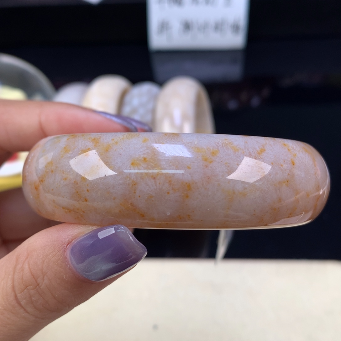 硅化珊瑚（珊瑚玉）未镶嵌颈饰精美手镯五折59.2口（25号）