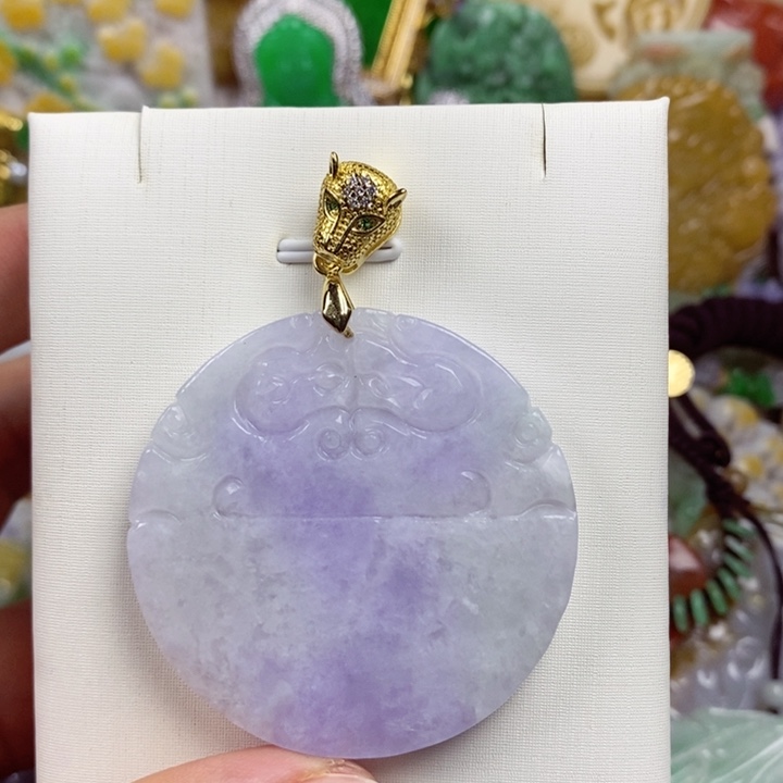 翡翠未镶嵌吊坠(赠链)