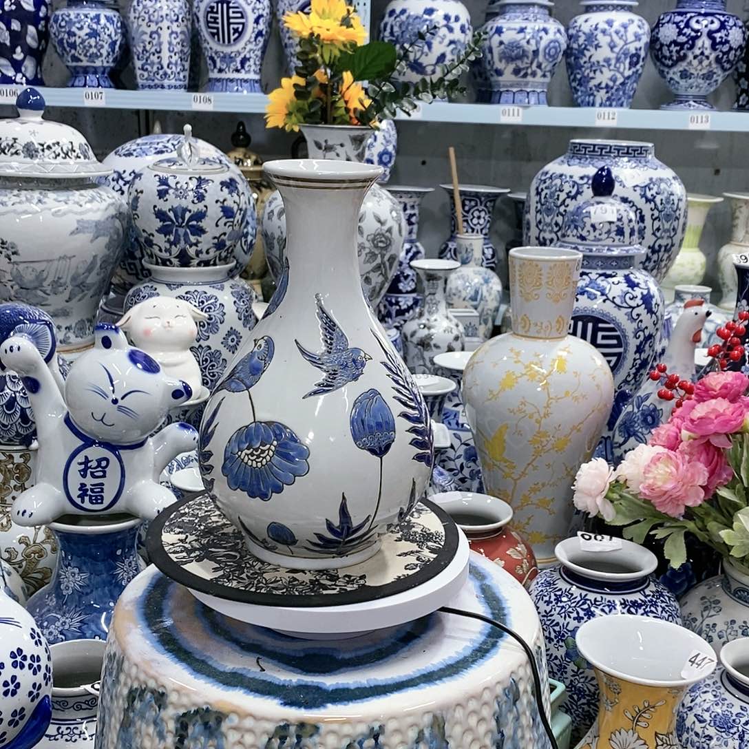 【闪购商品】摆件浮雕堆釉玉壶春26.16……………………