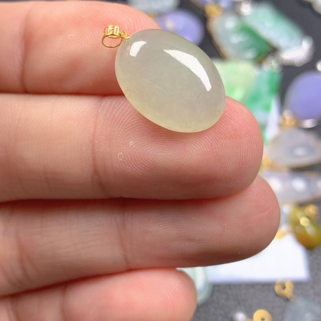 【闪购商品】翡翠颈饰18K金镶嵌翡翠