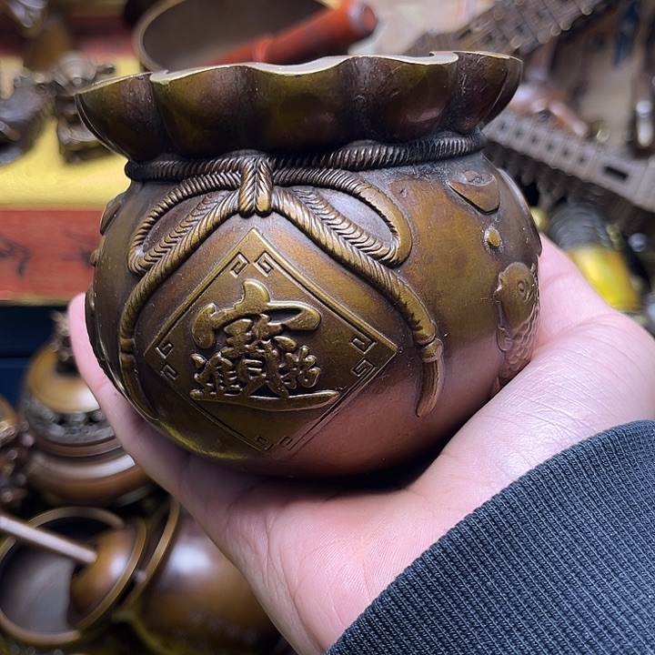 精美铜器点击下单