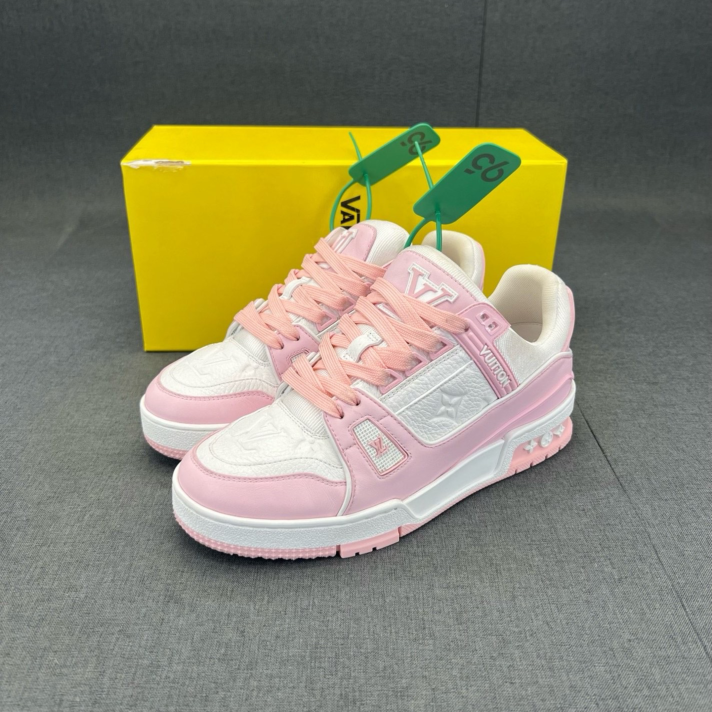 95新 LouisVuitton/路易威登 码数37.5 lv trainer 白粉 码数原盒