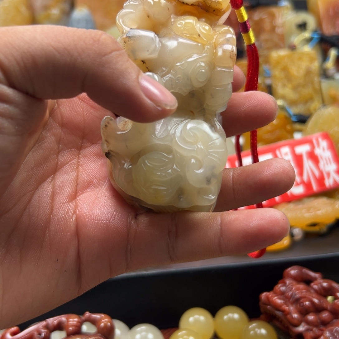 石英质玉（黄龙玉）未镶嵌黄龙玉