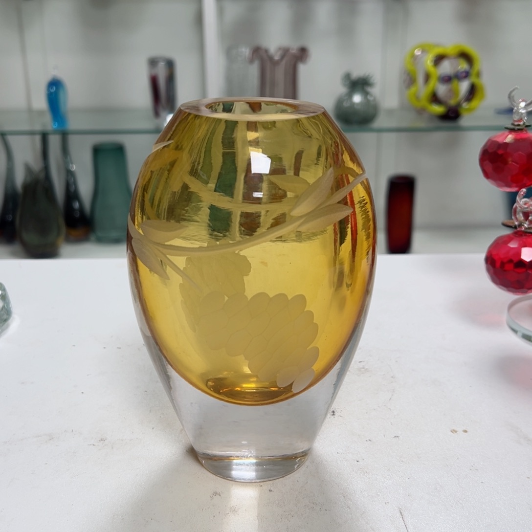 高 17 轻奢琉璃花器福利正常手工痕迹