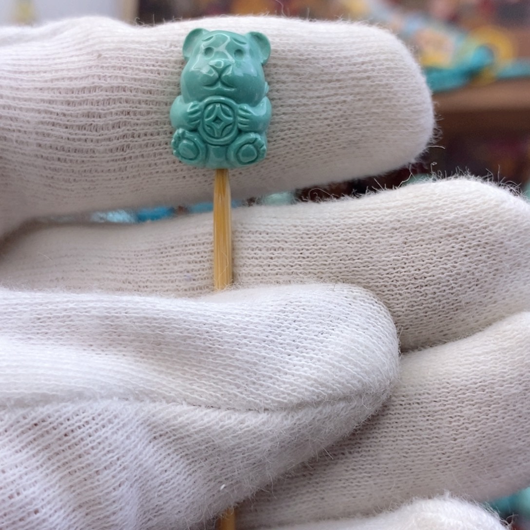 未镶嵌绿松石珠宝奇石