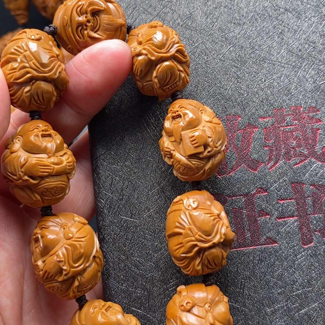 橄榄核手串八方来财