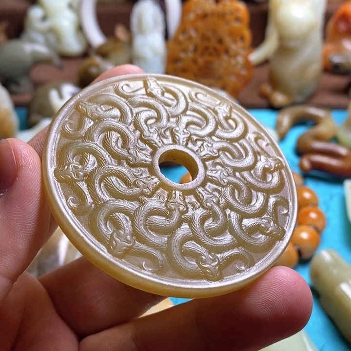 和田玉挂件未镶嵌