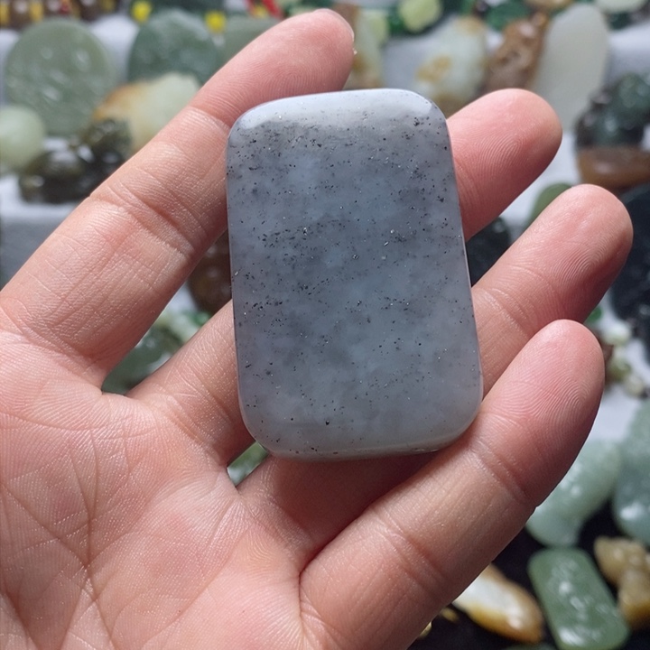 和田玉吊坠未镶嵌