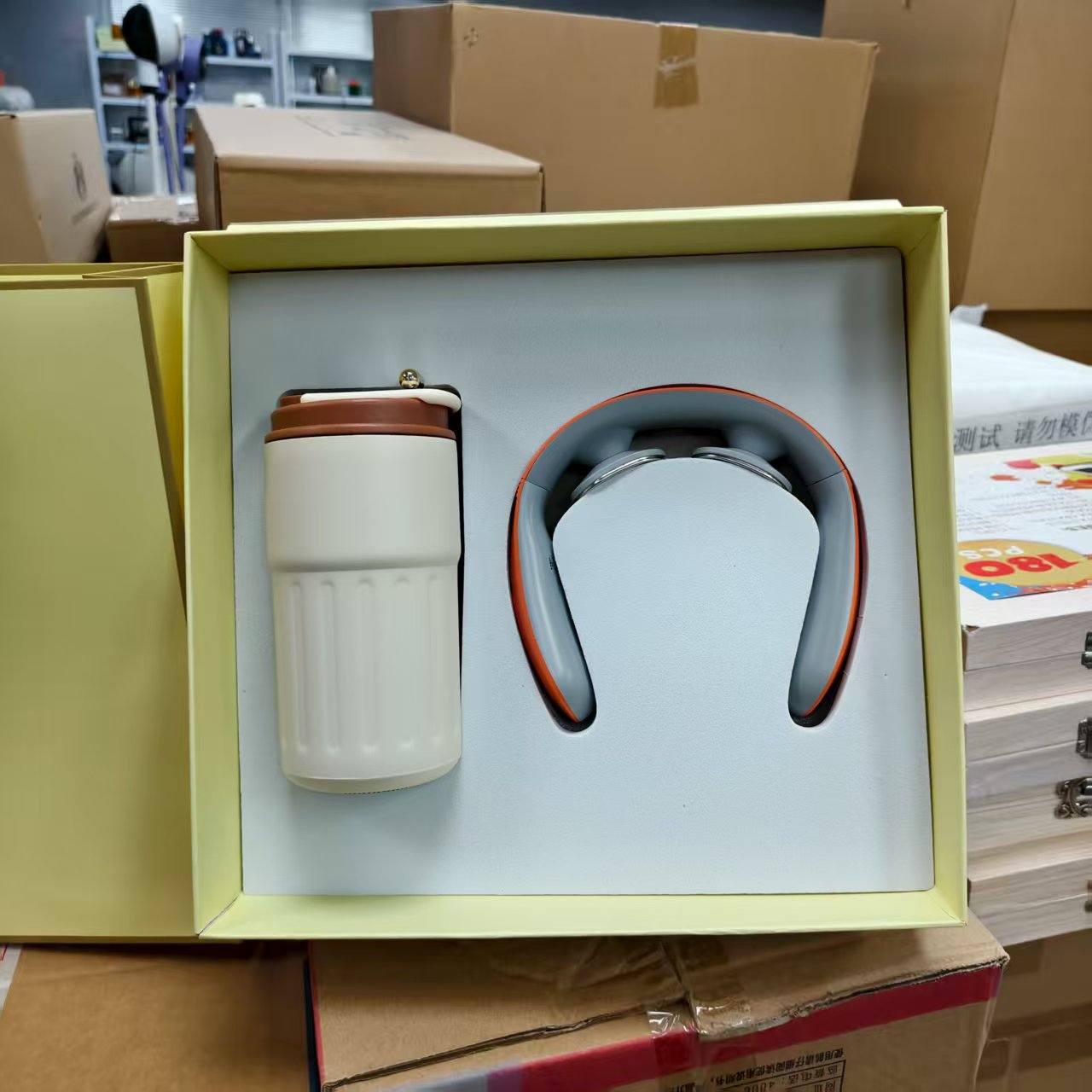 水杯按摩仪礼盒保温杯子套盒伴手礼【颜色随机】