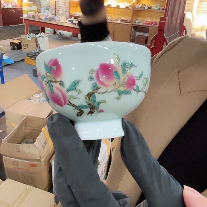 摆件景德镇高温陶瓷桃子画片主人杯