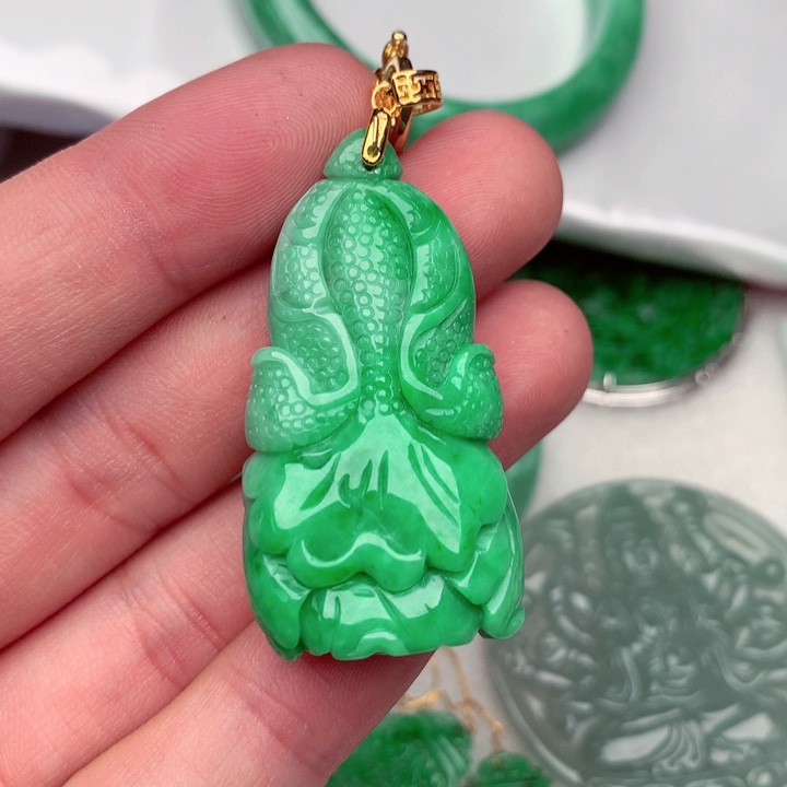 翡翠未镶嵌吊坠(不含链)