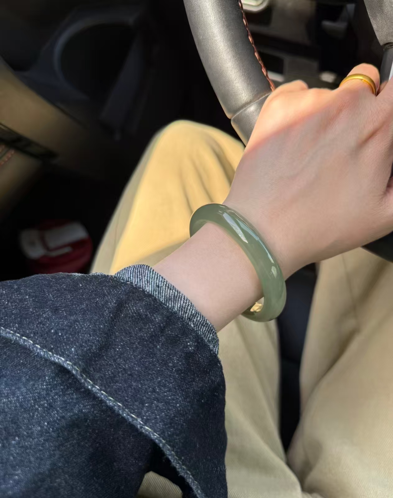     2号时尚精美冰透缅风美人镯