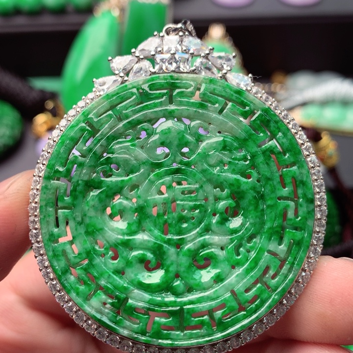 翡翠未镶嵌吊坠(不含链)