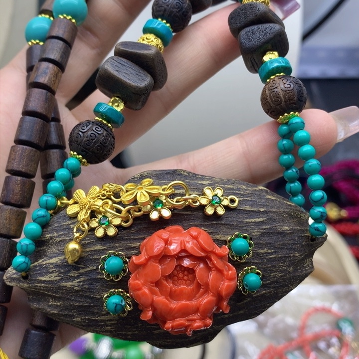 玛瑙/玉髓颈饰合金吊坠