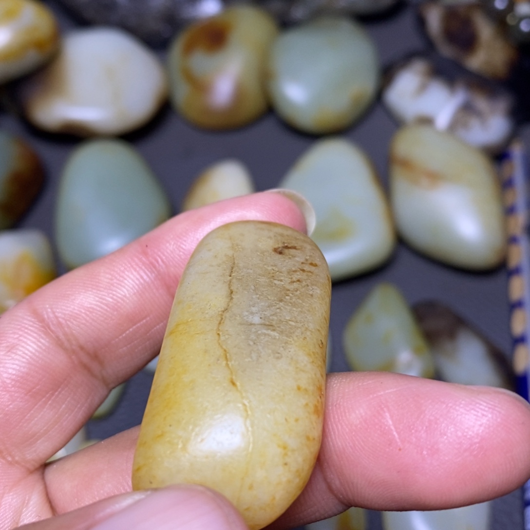 和田玉（糖玉）未镶嵌挂件