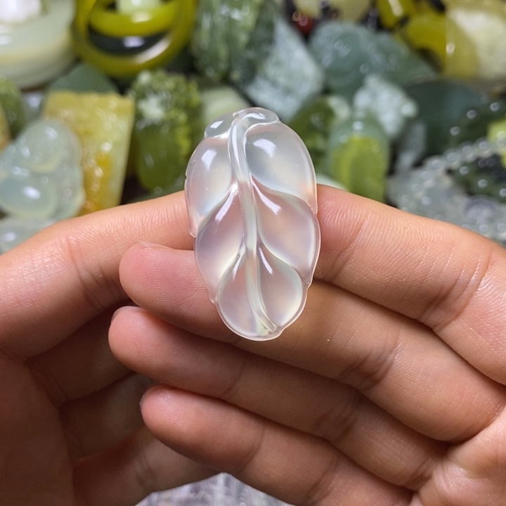 岫玉岫玉颈饰未镶嵌