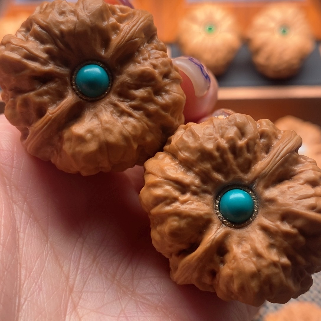 文玩核桃把件36尺寸蛤蟆头➕镶嵌