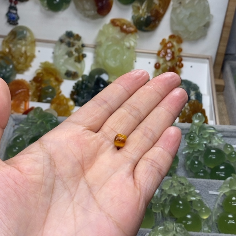 【闪购商品】未镶嵌蛇纹石玉颈饰可**?