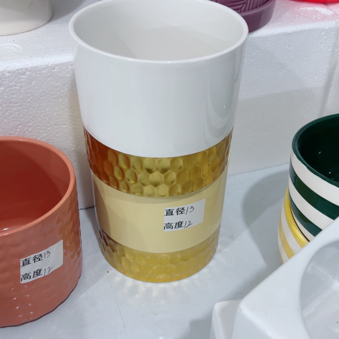 有孔，陶瓷花盆满10米包邮发货
