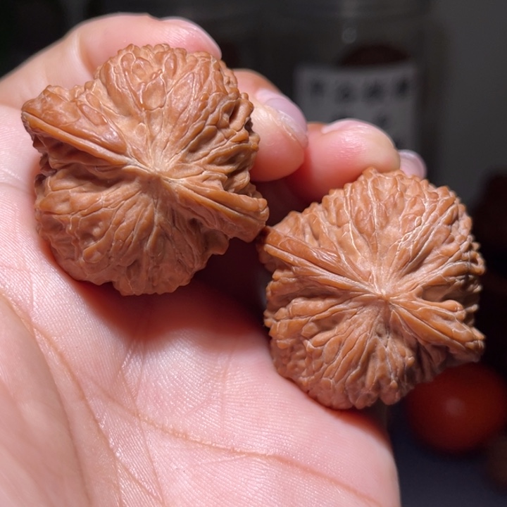 文玩核桃吊坠        37.6