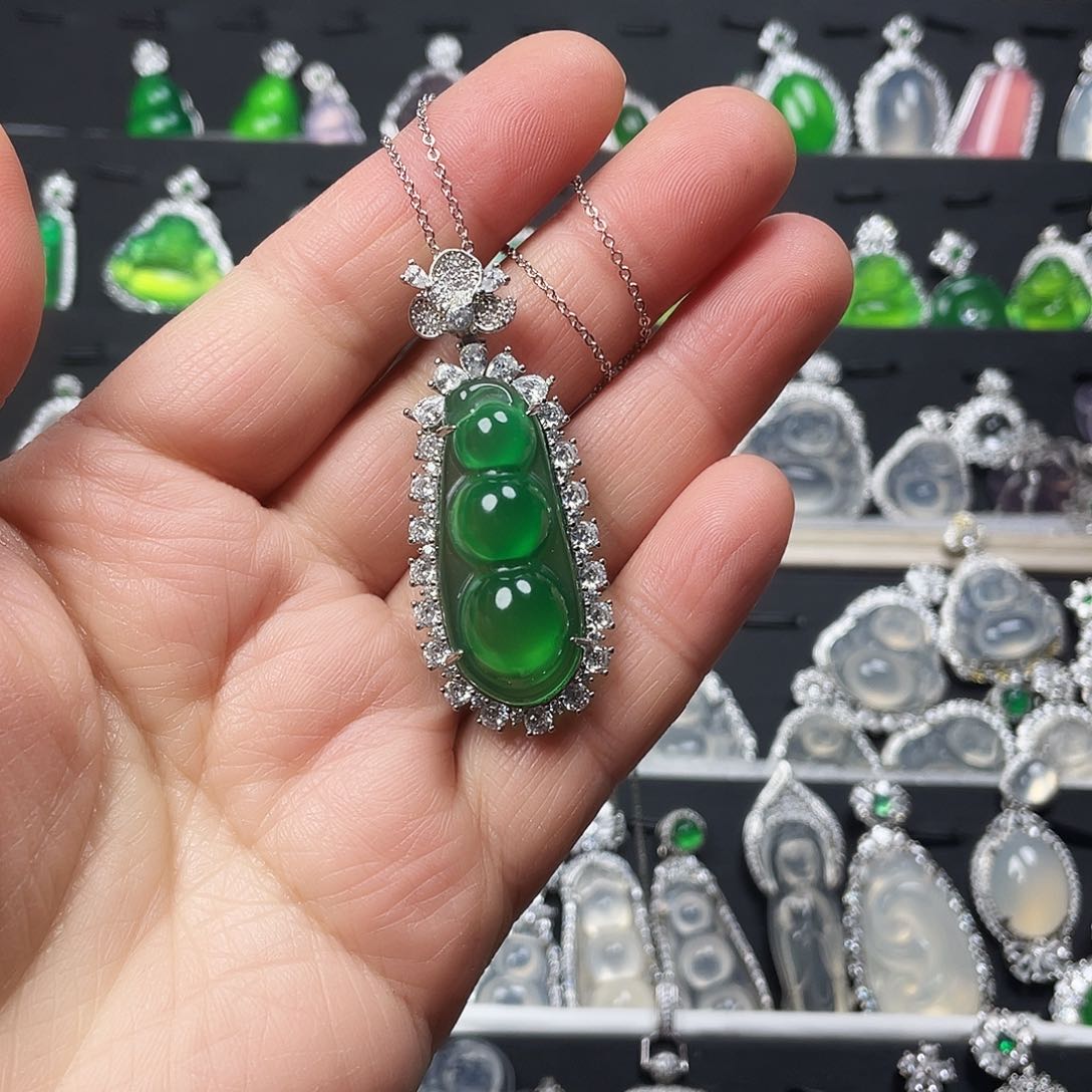 玛瑙/玉髓颈饰合金