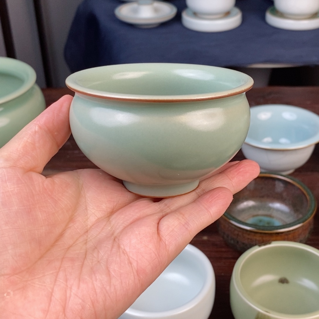 朱砂胎梅子青缸杯 弟窑不开片 