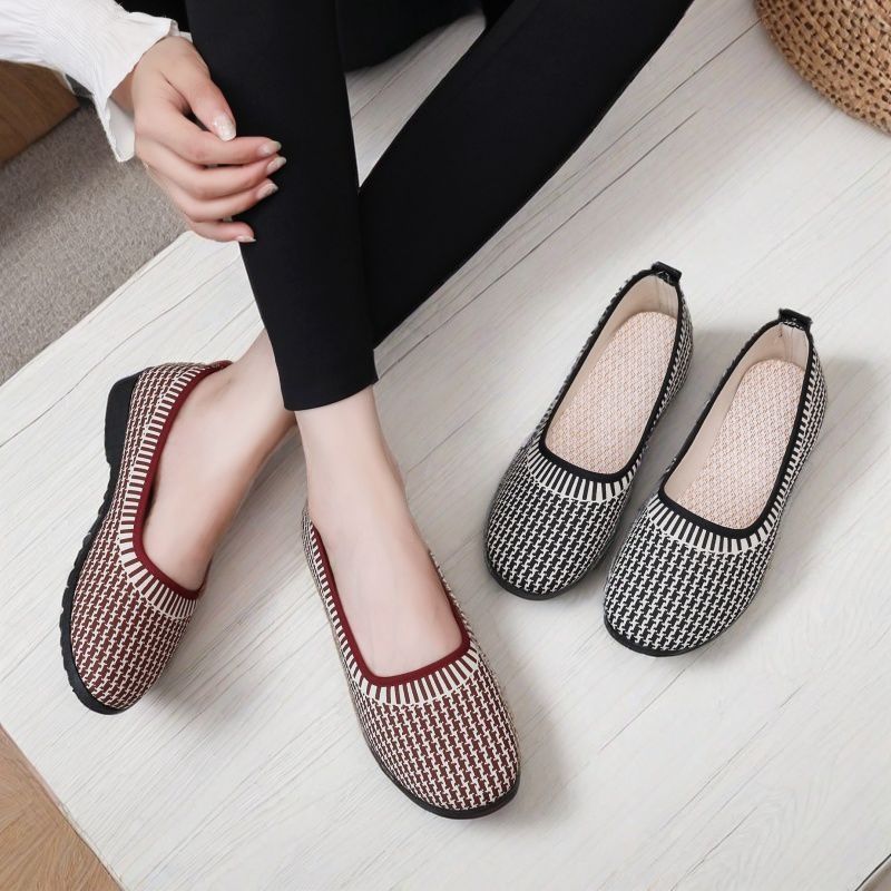 单鞋女透气中老年妈妈老北京布鞋轻便软底防滑舒适一蹬布