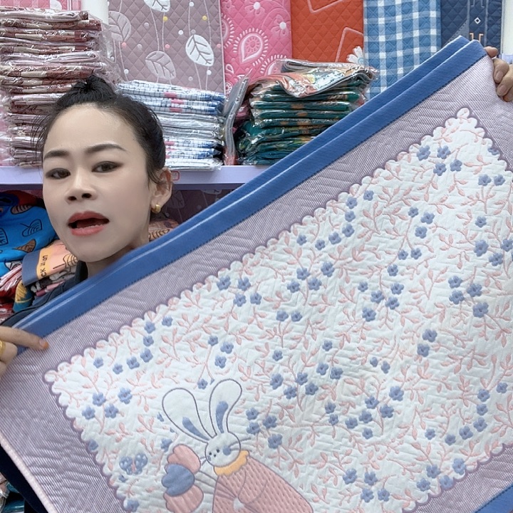 棉蓝色小花兔春晓