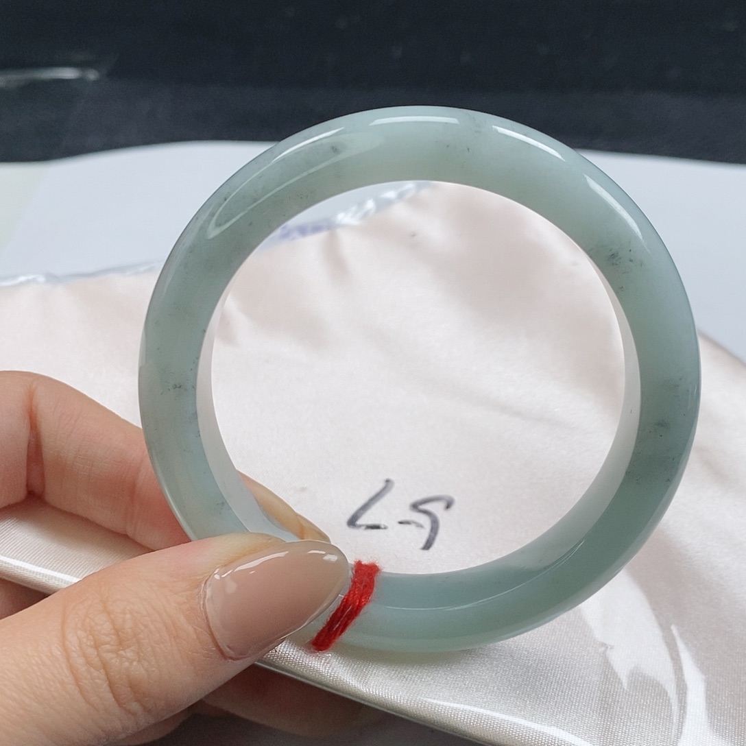 【闪购商品】翡翠手镯未镶嵌311号