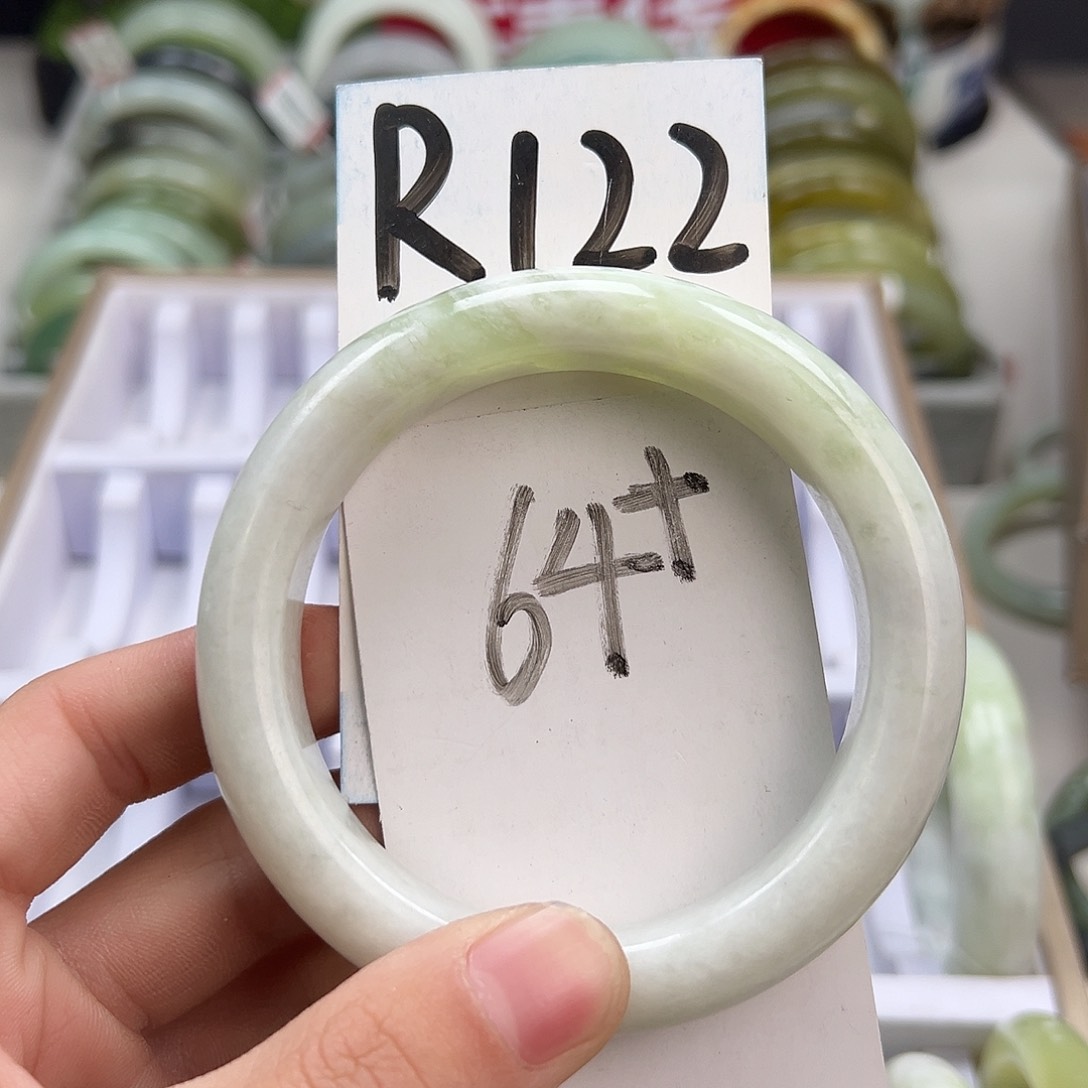 岫玉手镯未镶嵌天然岫玉