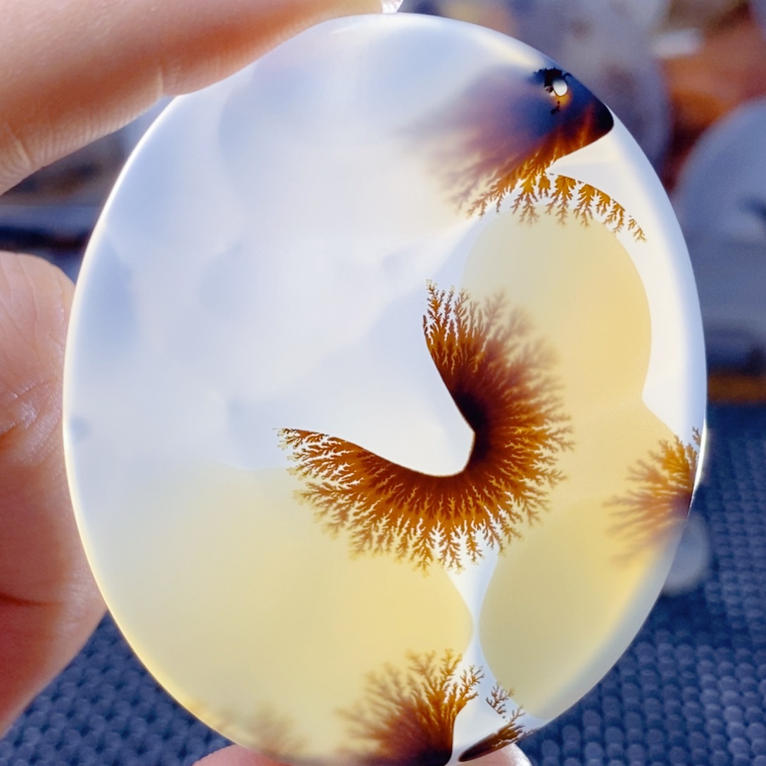 玛瑙/玉髓未镶嵌珠宝奇石