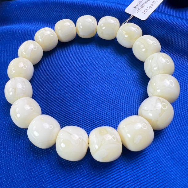 14白蜡同料老型手串28.51
