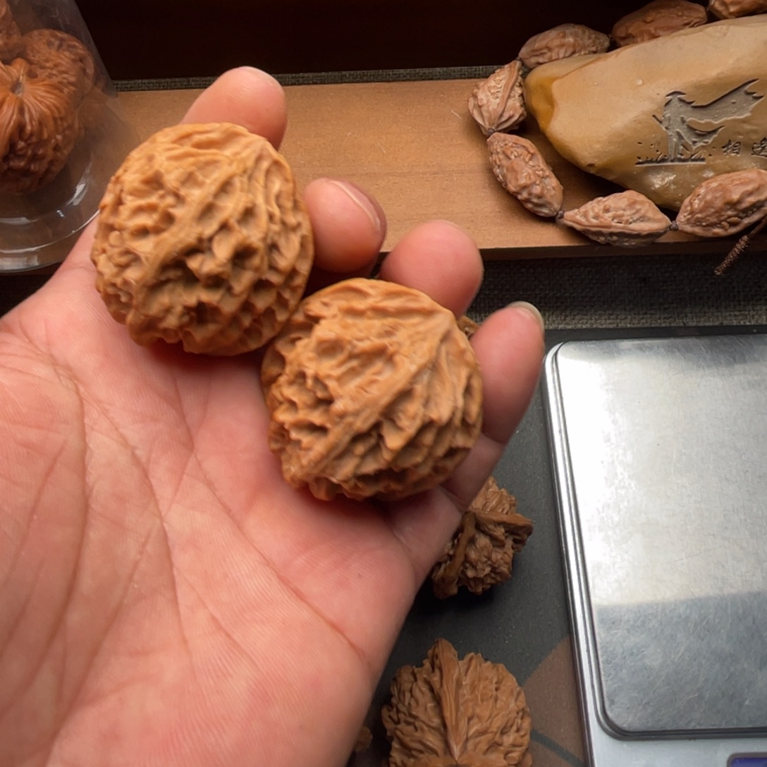 沧***水吊坠文玩核桃苹果园