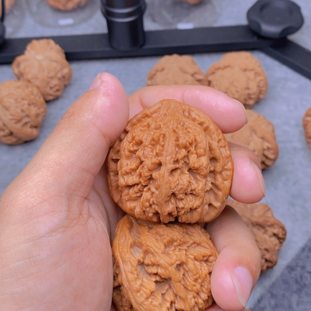 文玩核桃吊坠博****羊粗筋6