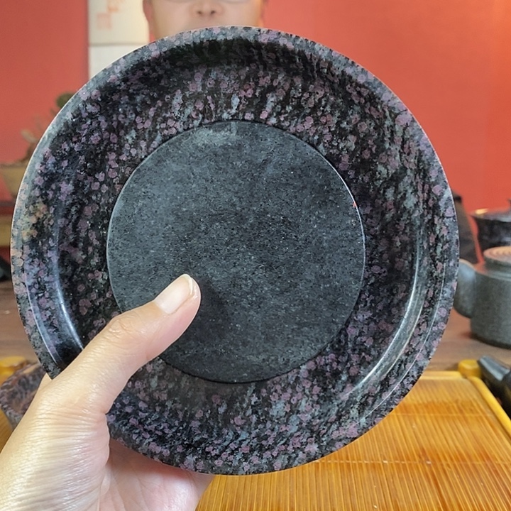 石榴石原石壶承直径15cm