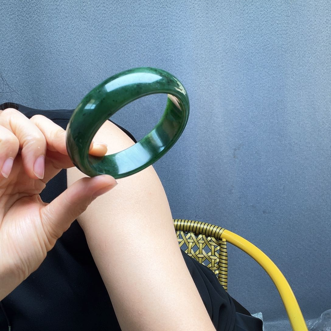 平***平和田玉手镯未镶嵌