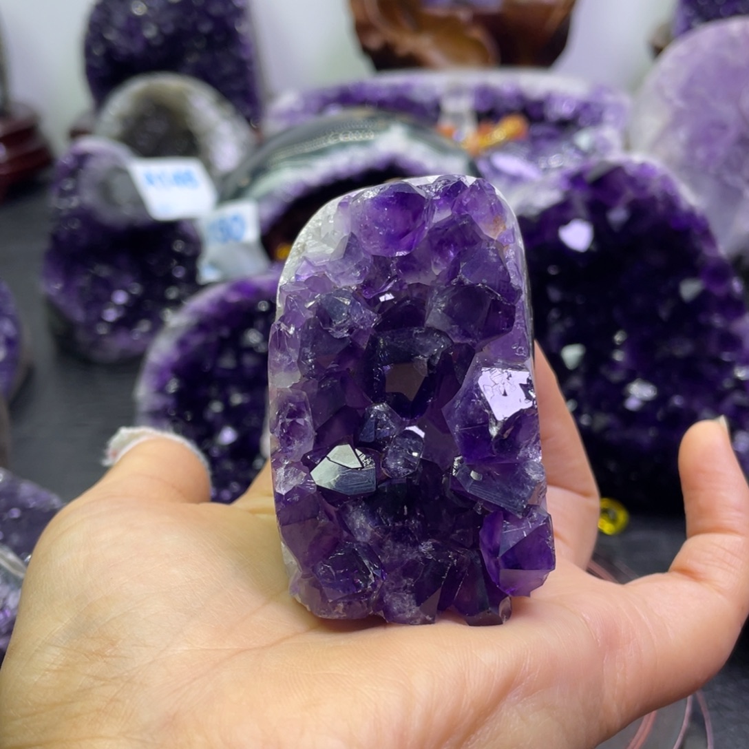 C***.紫晶大型摆件（非配饰）未镶嵌