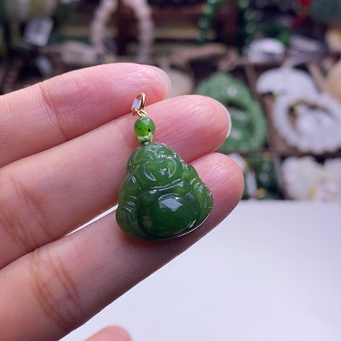 和田玉未镶嵌颈饰清货价碧玉金镶佛公