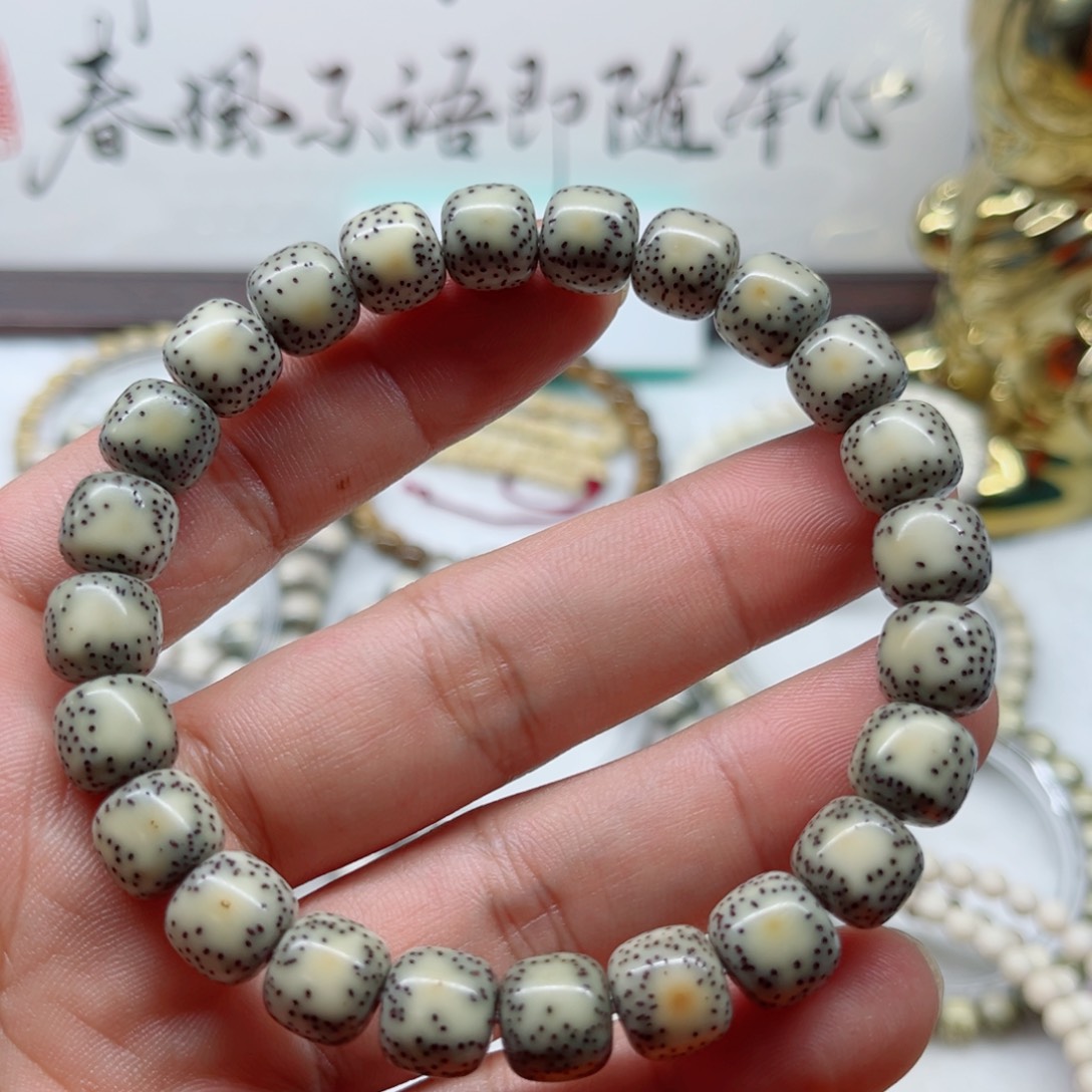 星月菩提手串10侧留白