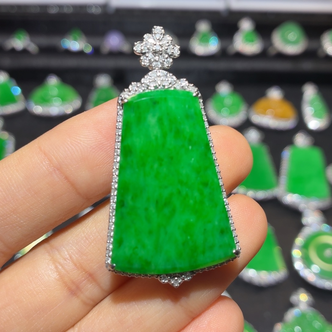 翡翠18K金镶嵌吊坠(不含链)翡翠