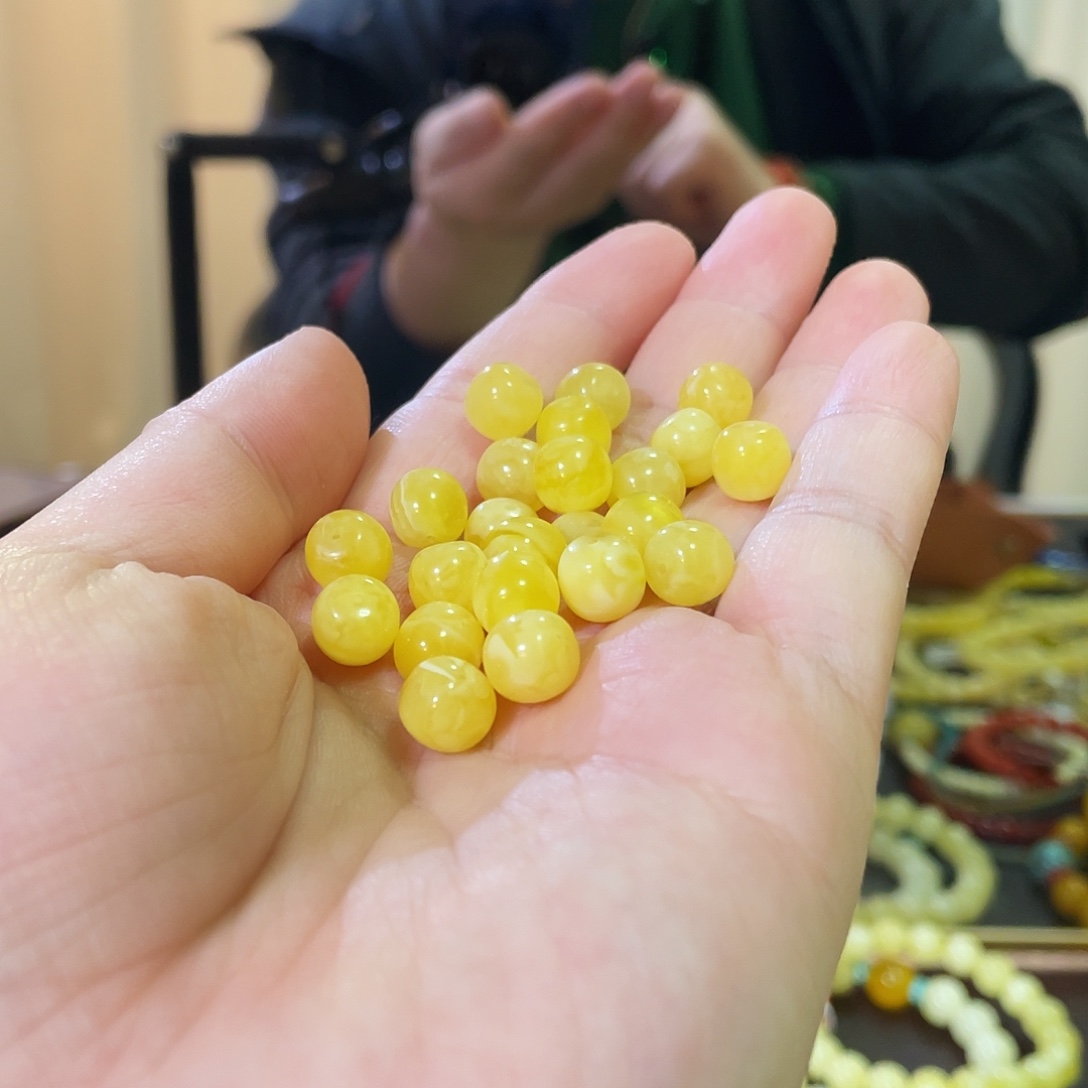 I***e琥珀未镶嵌手链8mm