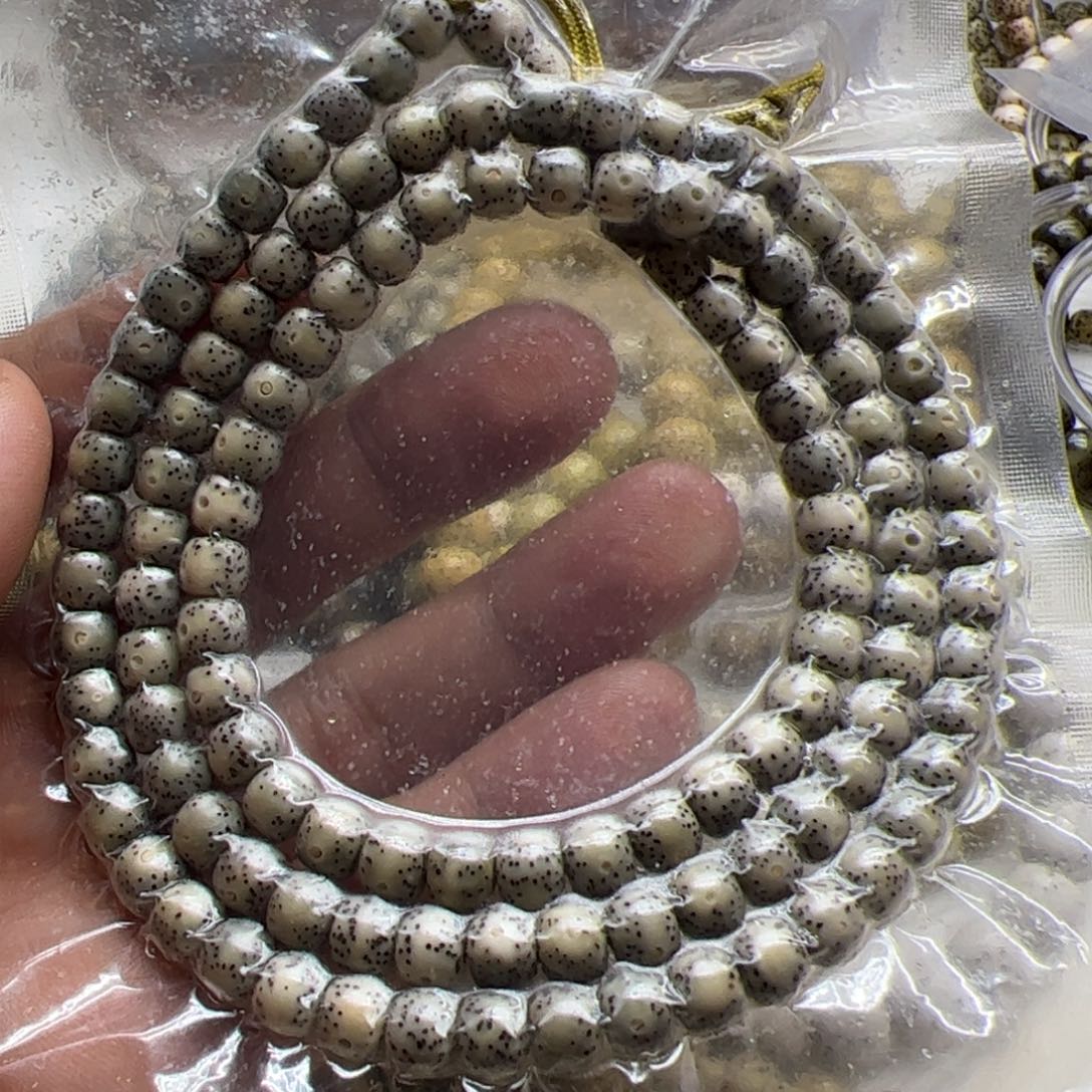 M***s星月菩提吊坠同枝7-6一线天