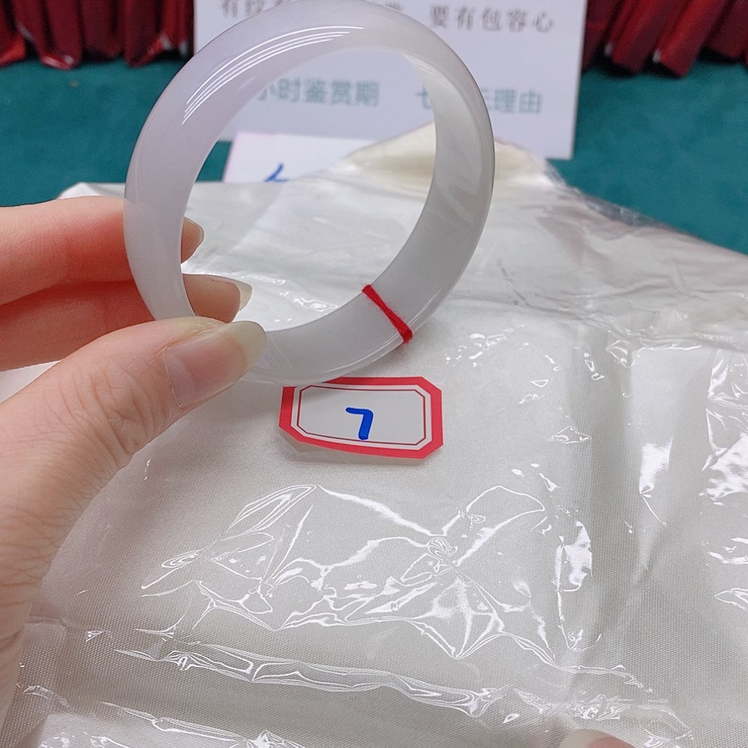 翡翠手镯未镶嵌常**乐0777777777